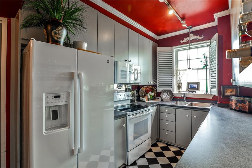 1325 Peachtree Street NE Unit 701