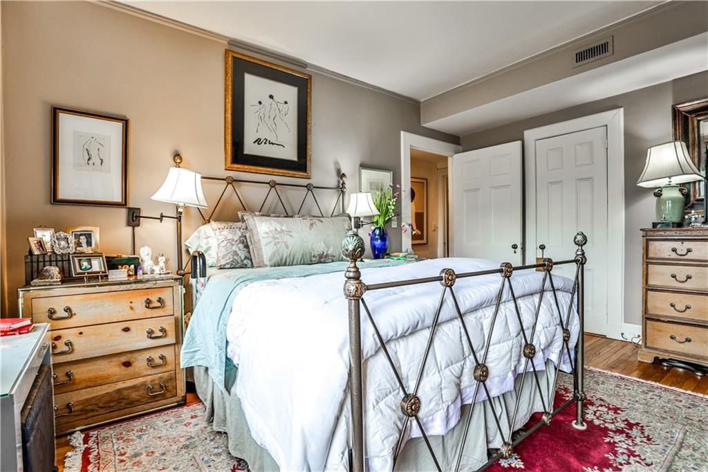 1325 Peachtree Street NE Unit 701