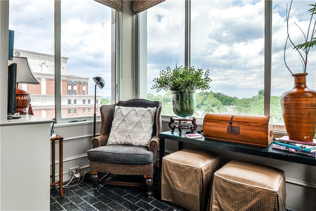 1325 Peachtree Street NE Unit 701