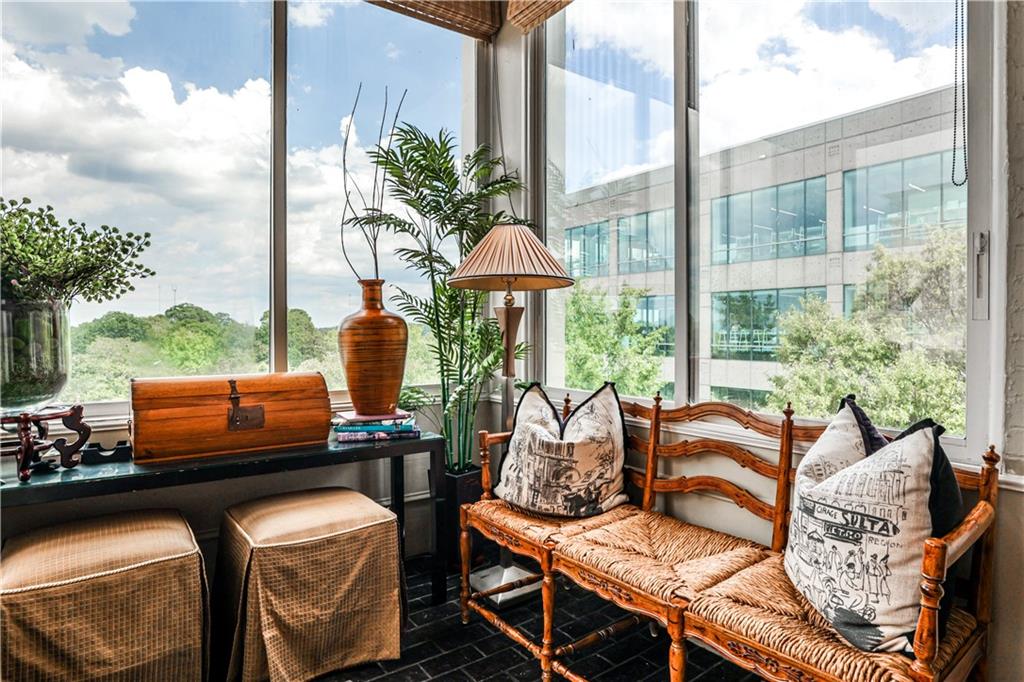 1325 Peachtree Street NE Unit 701