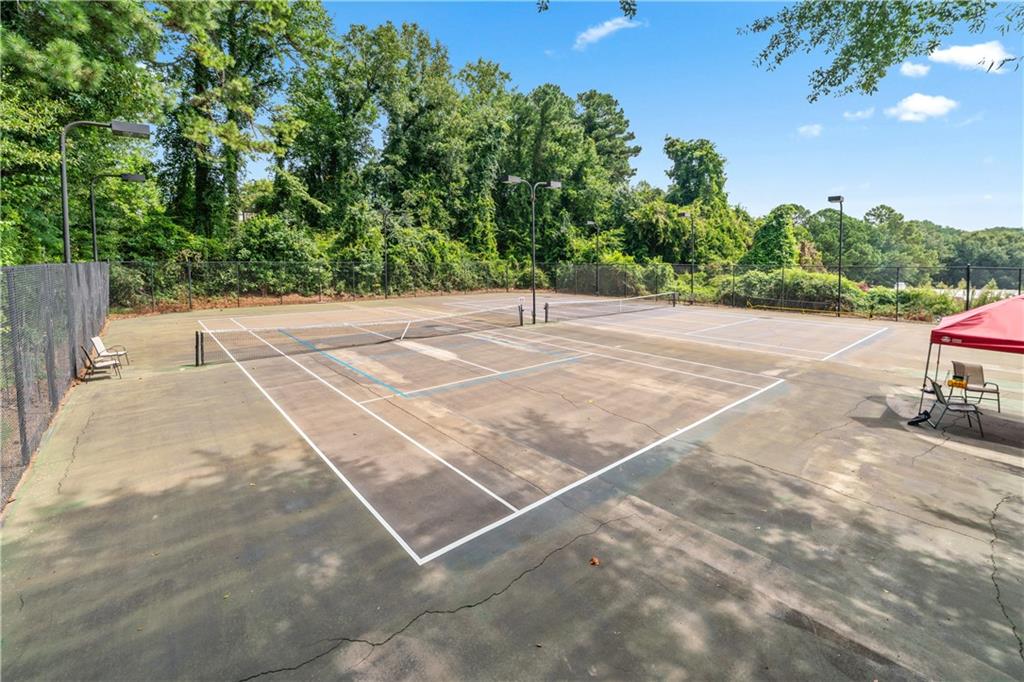 1201 Pine Heights Drive