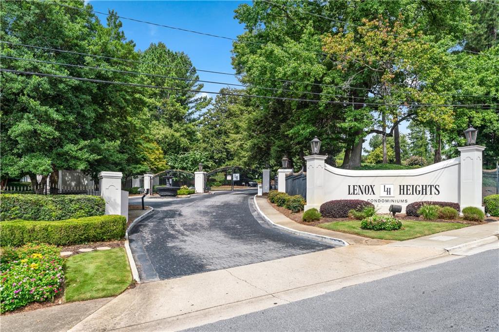 1201 Pine Heights Drive