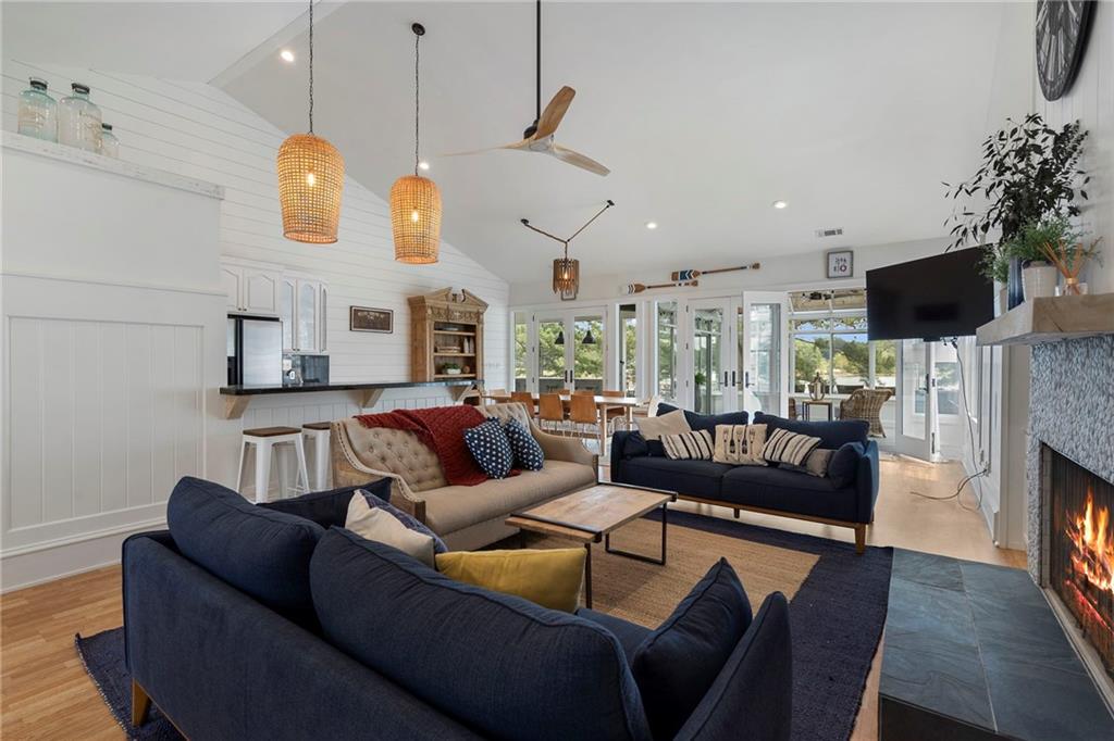 61 View Point Drive