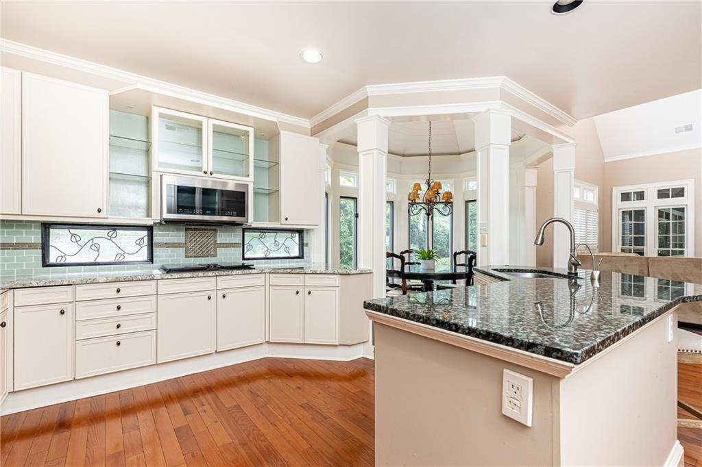 554 Hackney Drive SE