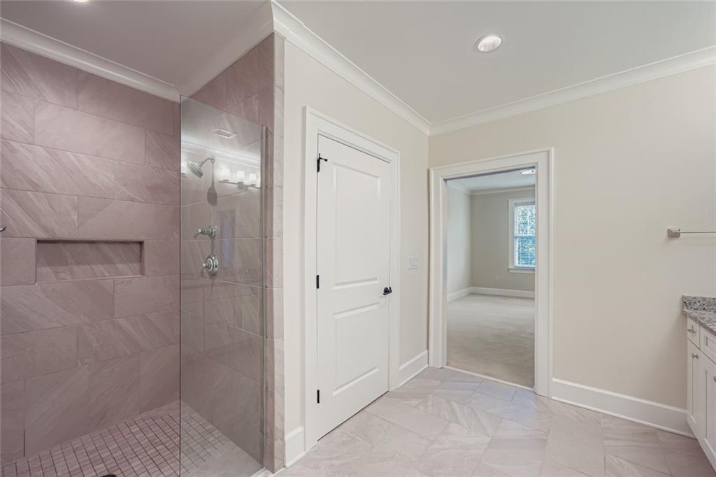 229 Peachtree Hills Avenue NE Unit 5308