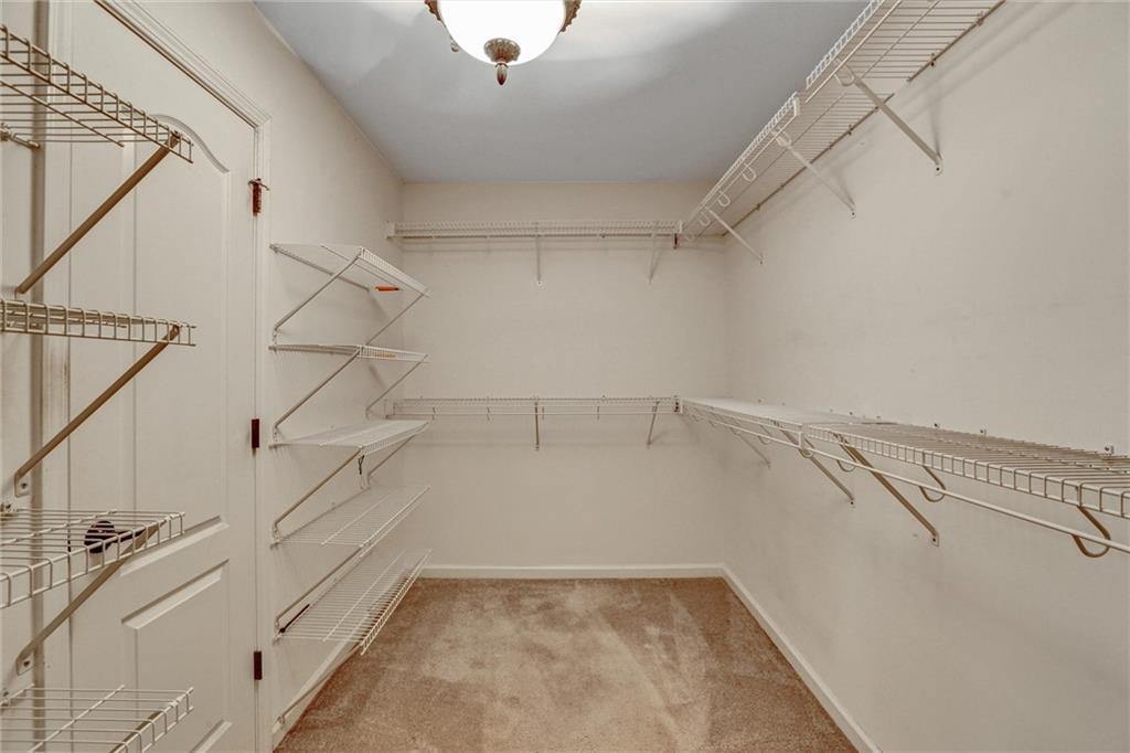 802 Pathview Court