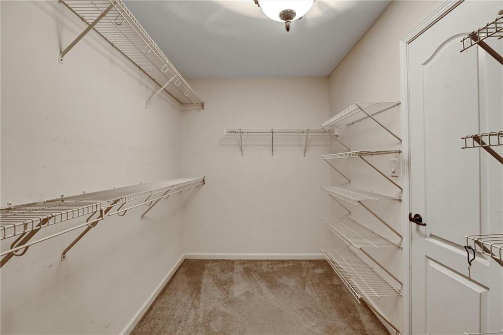 802 Pathview Court
