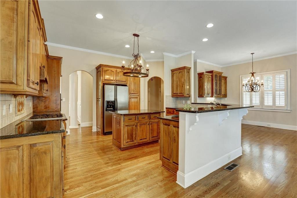 802 Pathview Court