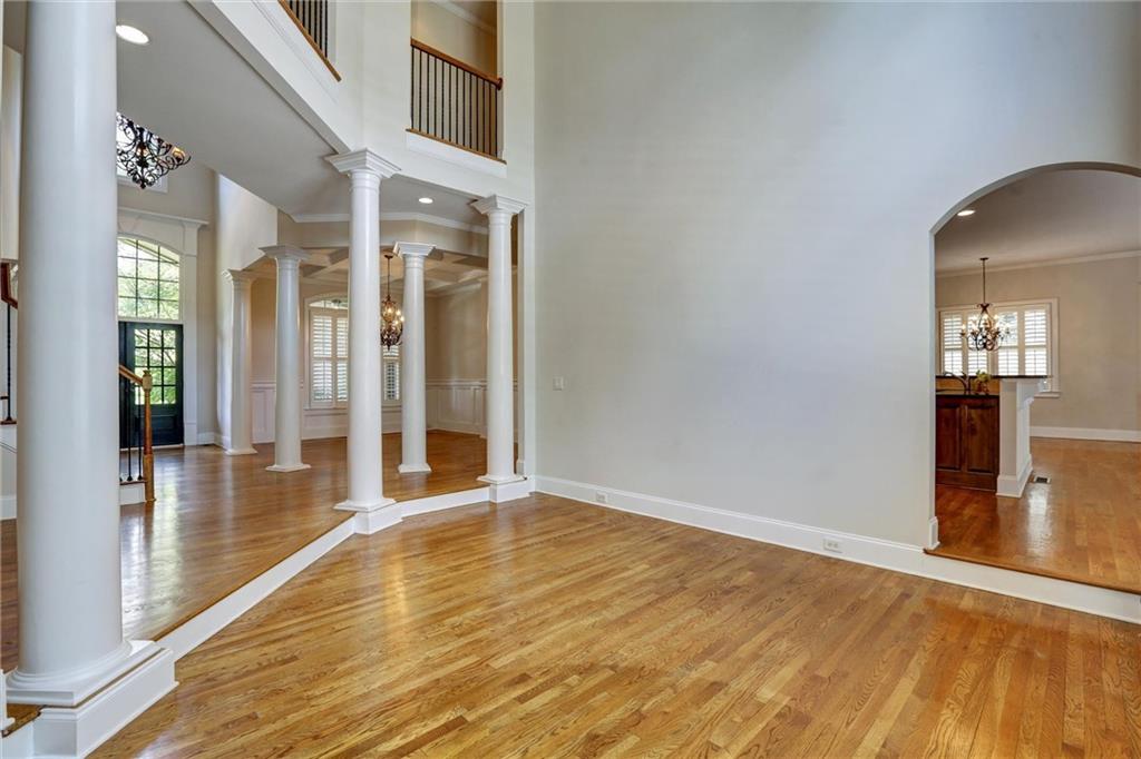 802 Pathview Court
