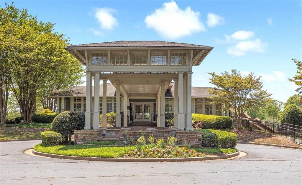 802 Pathview Court