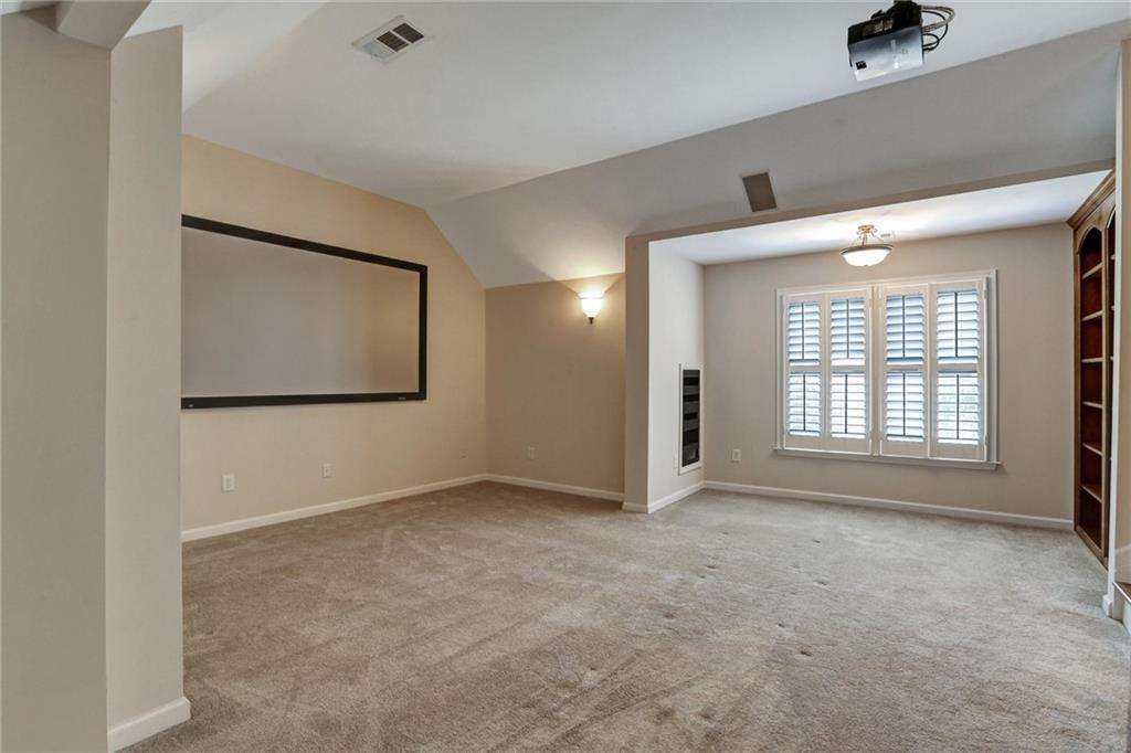 802 Pathview Court