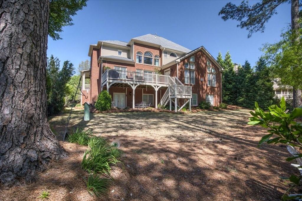 802 Pathview Court