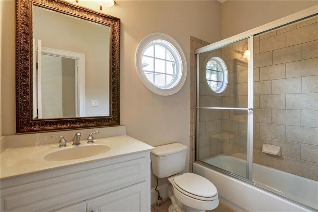 802 Pathview Court