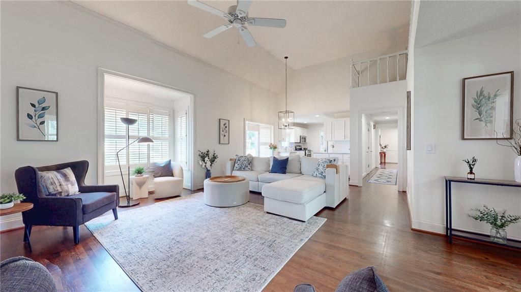 2166 Heritage Heights