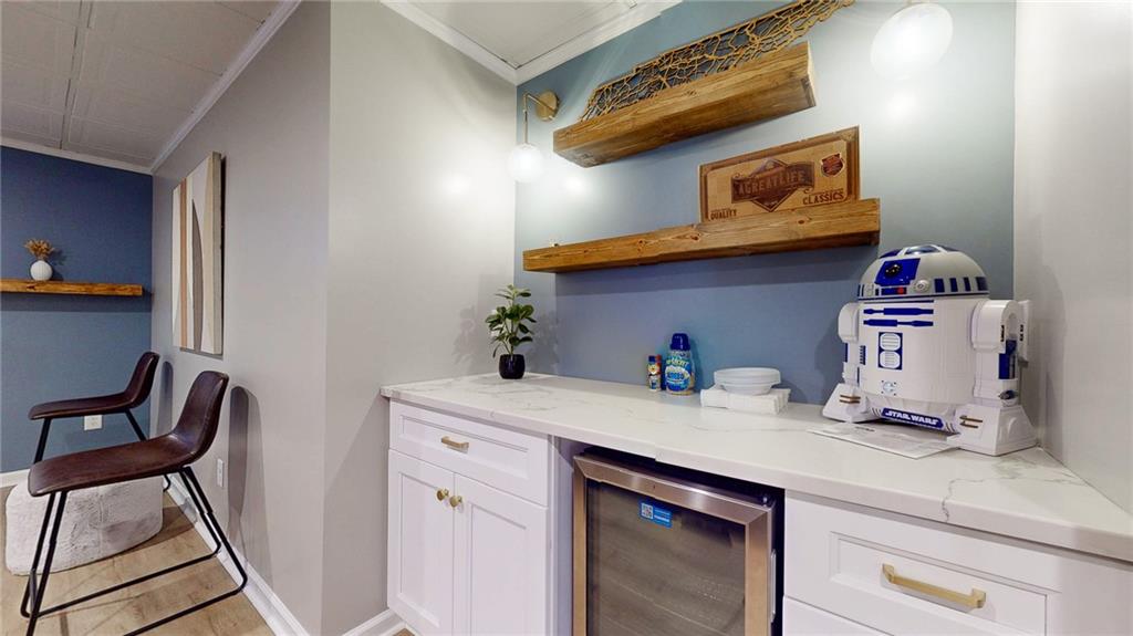 2166 Heritage Heights