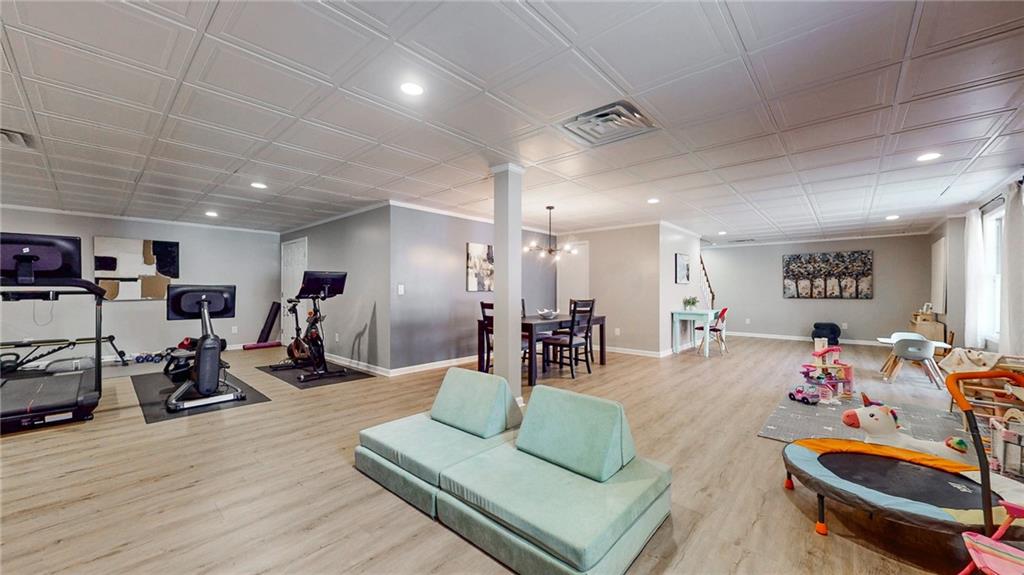 2166 Heritage Heights