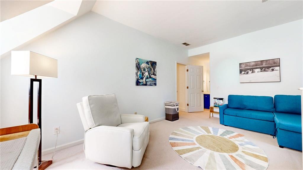 2166 Heritage Heights