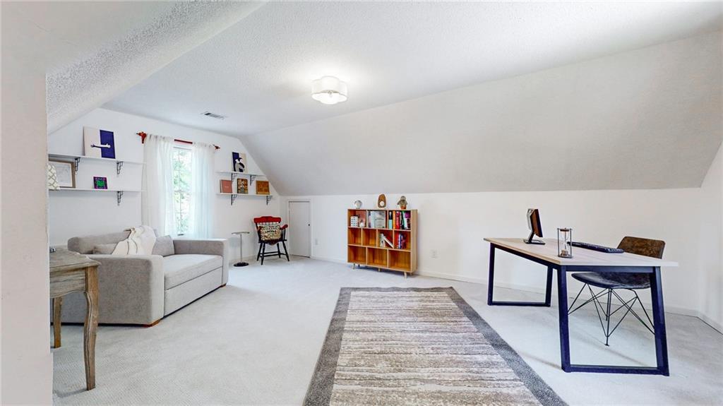 2166 Heritage Heights