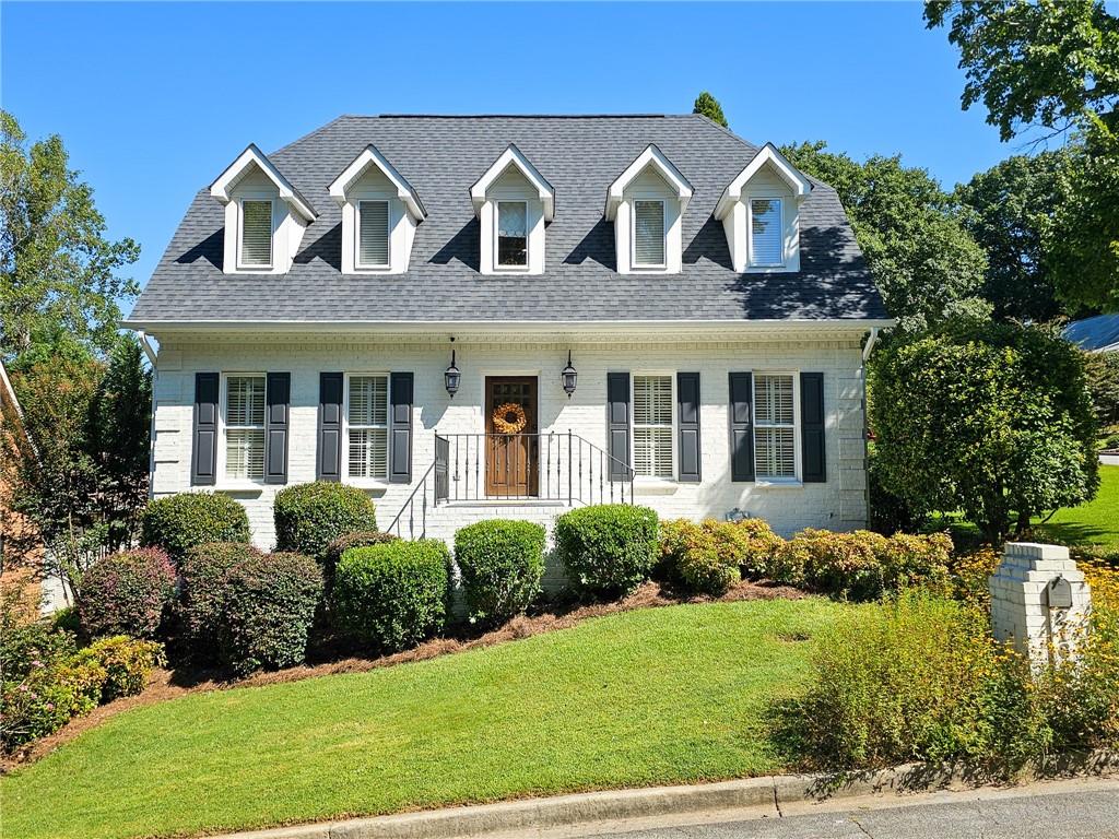 2166 Heritage Heights