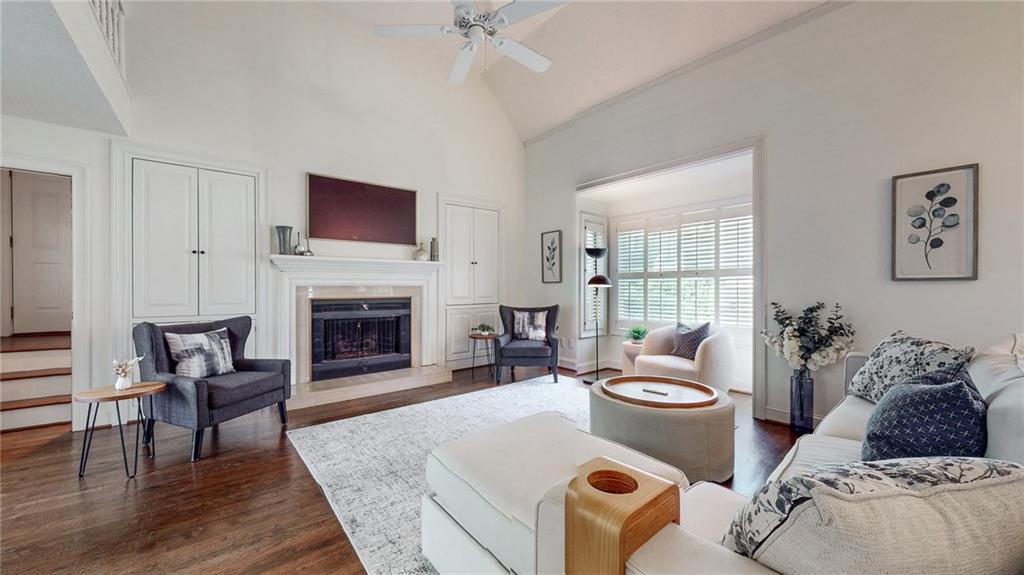 2166 Heritage Heights