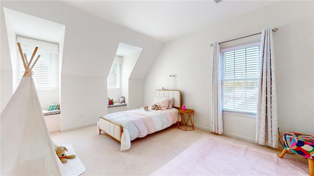 2166 Heritage Heights