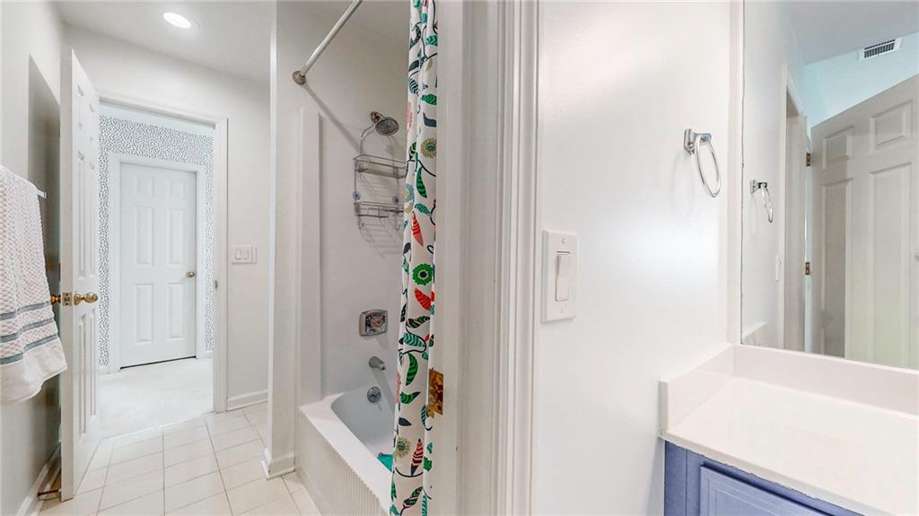 2166 Heritage Heights