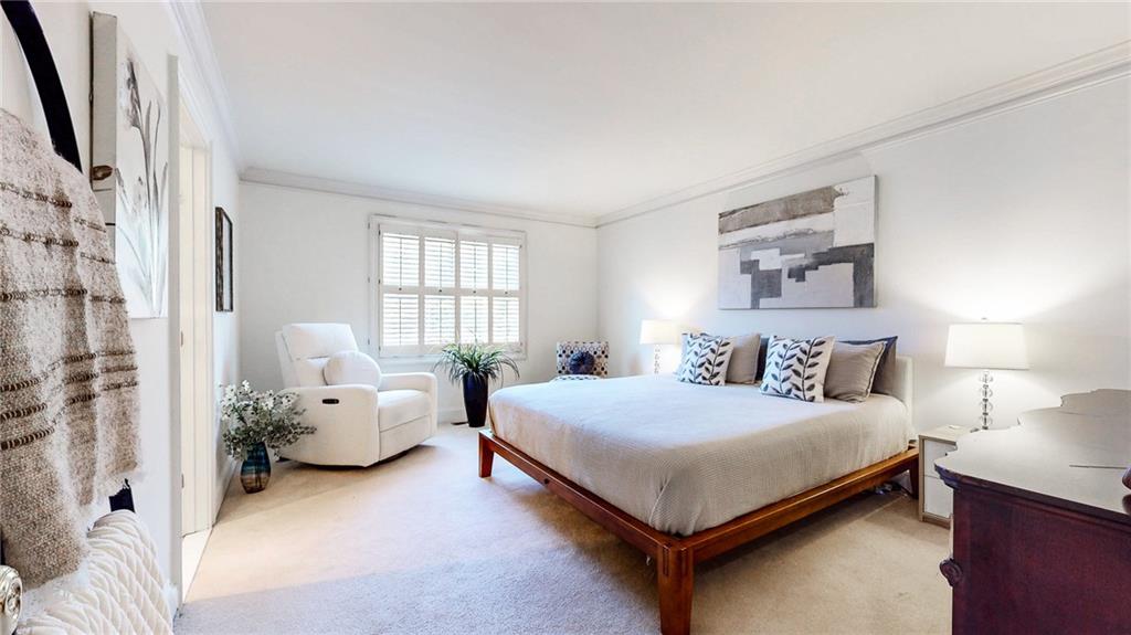 2166 Heritage Heights