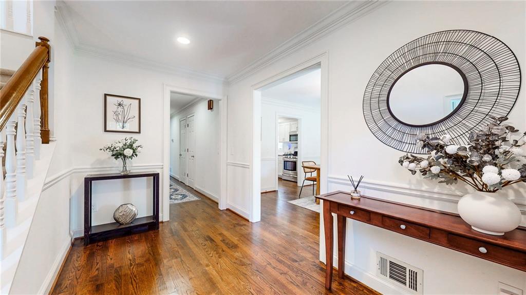 2166 Heritage Heights