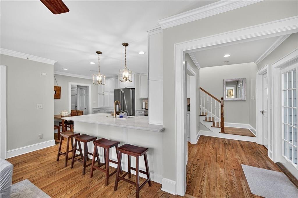 789 Longwood Drive NW