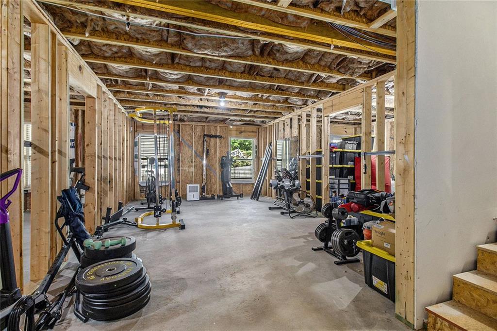 404 Providence Walk Street