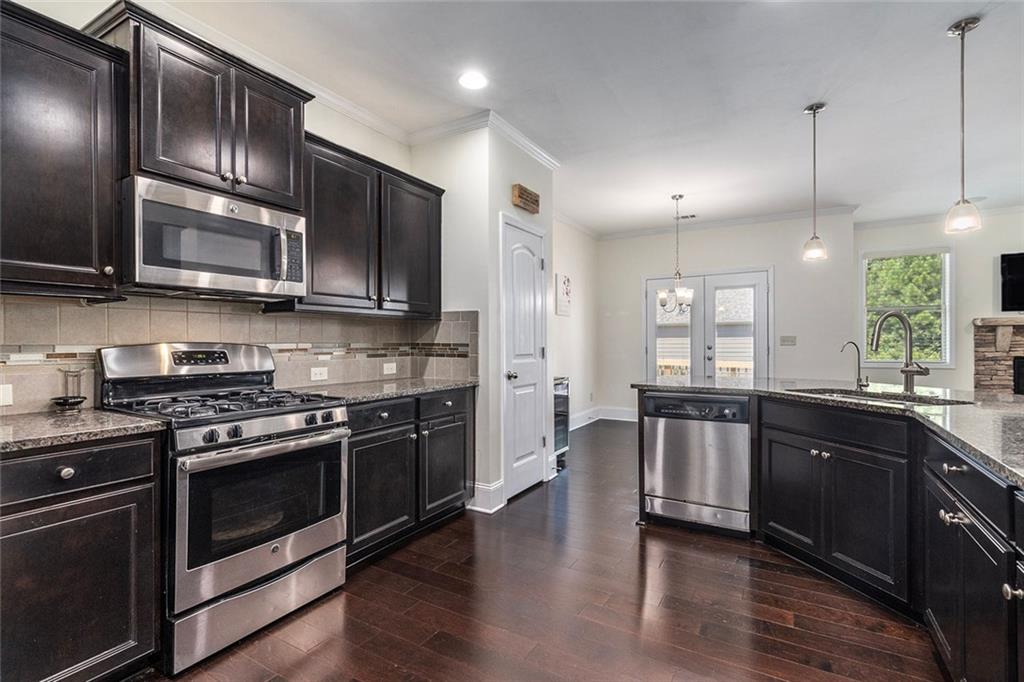 404 Providence Walk Street