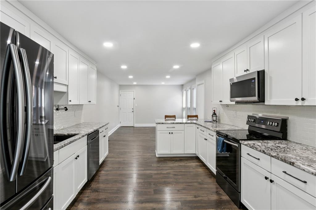 6118 Barfield Road