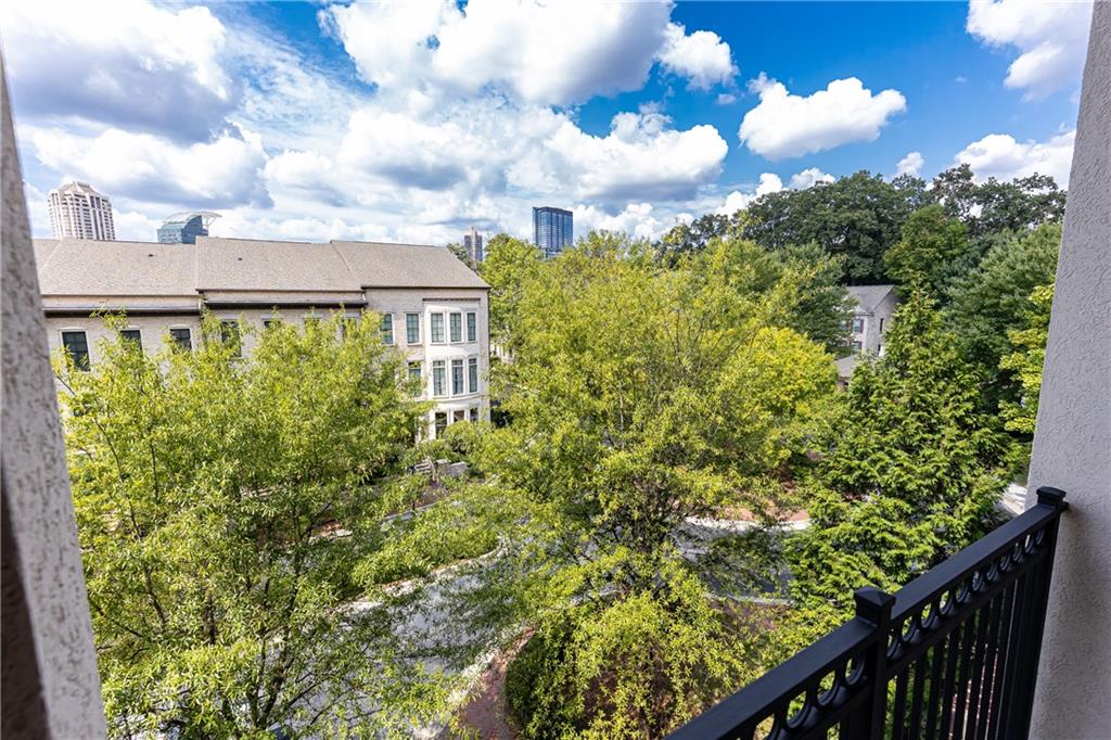 3635 E Paces Circle NE Unit 1311