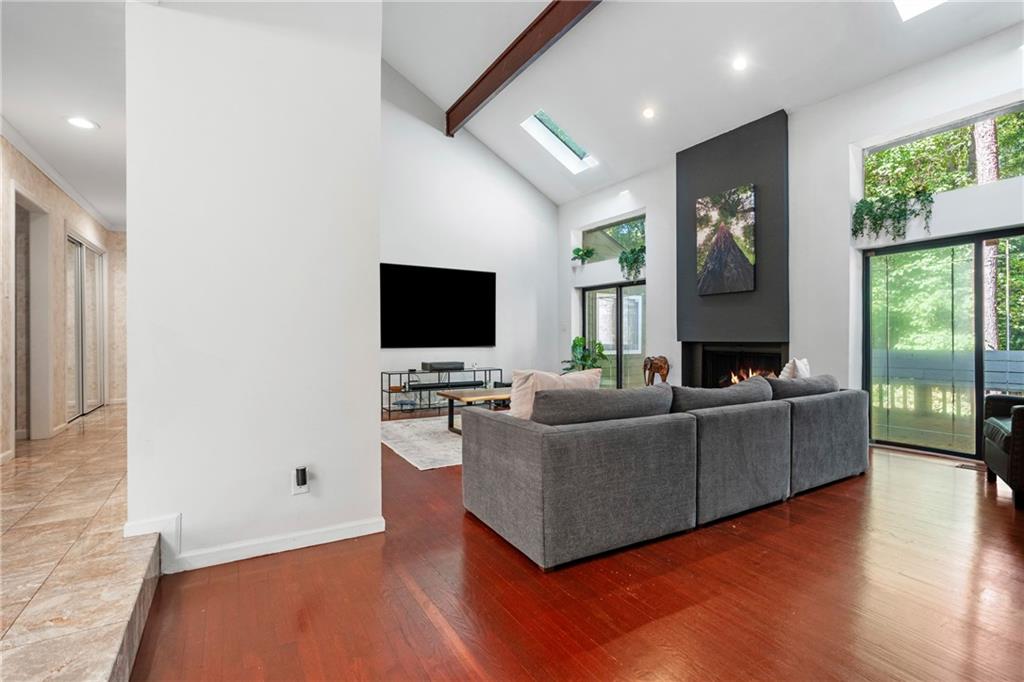 4060 Laurel Ridge Trail SE