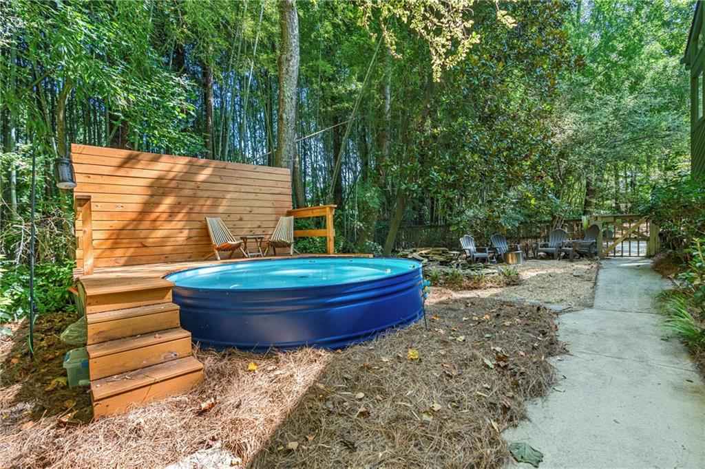 4060 Laurel Ridge Trail SE