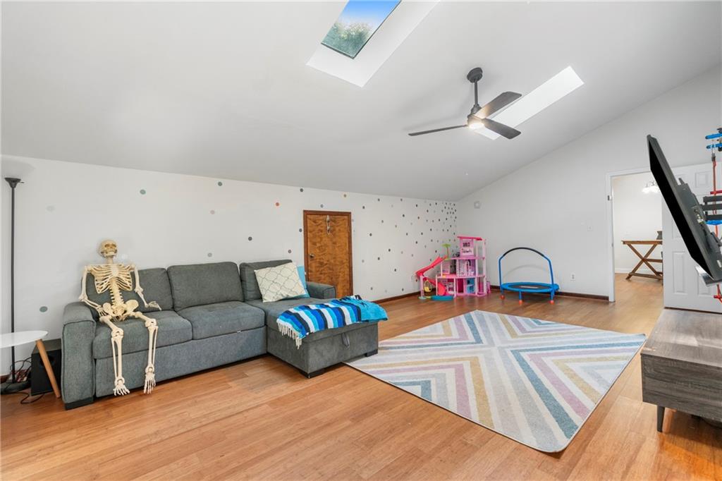 4060 Laurel Ridge Trail SE