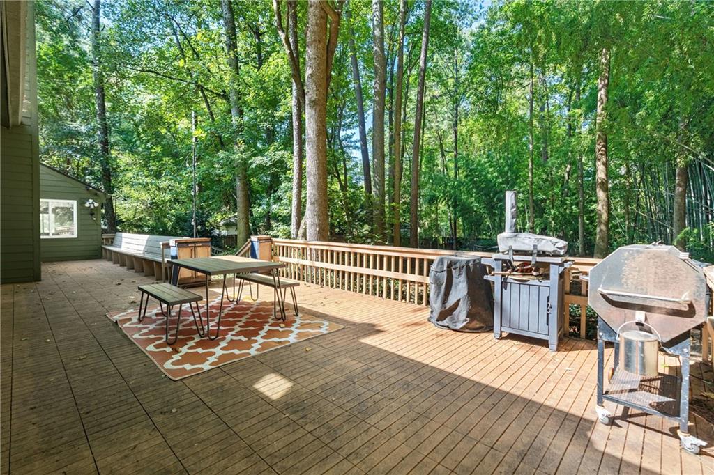 4060 Laurel Ridge Trail SE