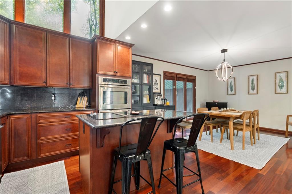 4060 Laurel Ridge Trail SE