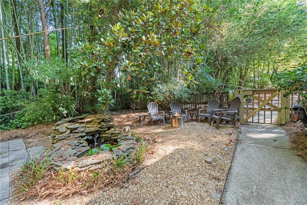 4060 Laurel Ridge Trail SE