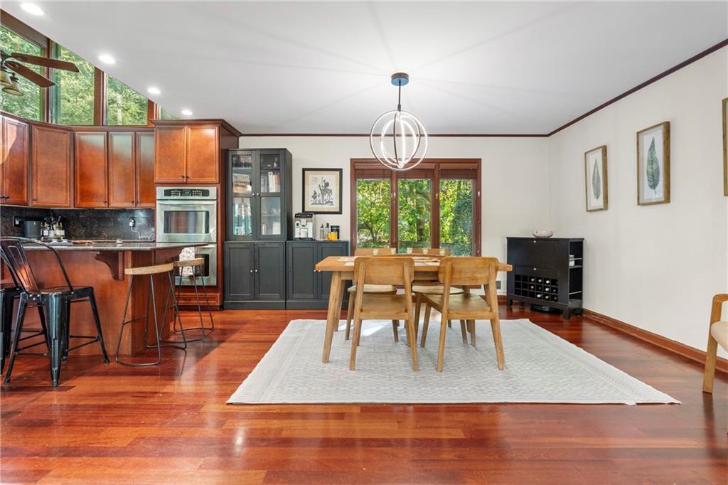 4060 Laurel Ridge Trail SE