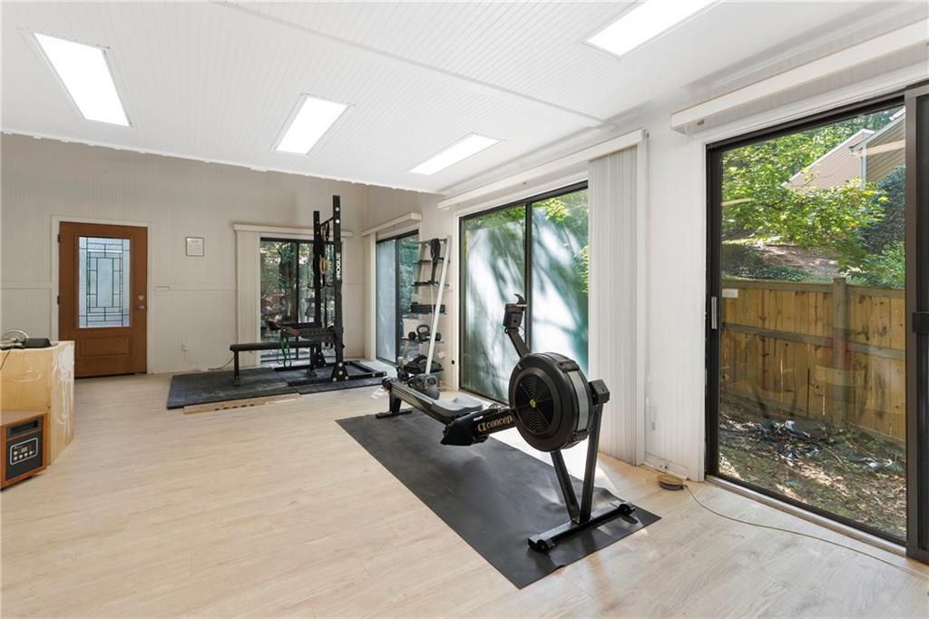 4060 Laurel Ridge Trail SE