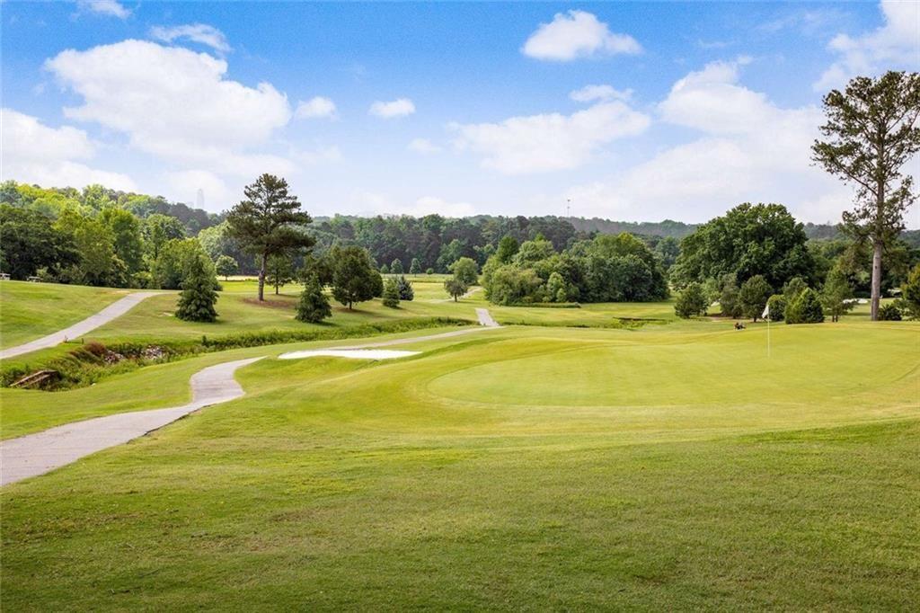 760 Weatherly Lane NW