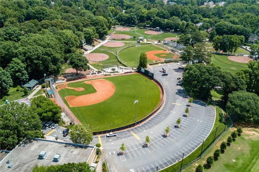 760 Weatherly Lane NW