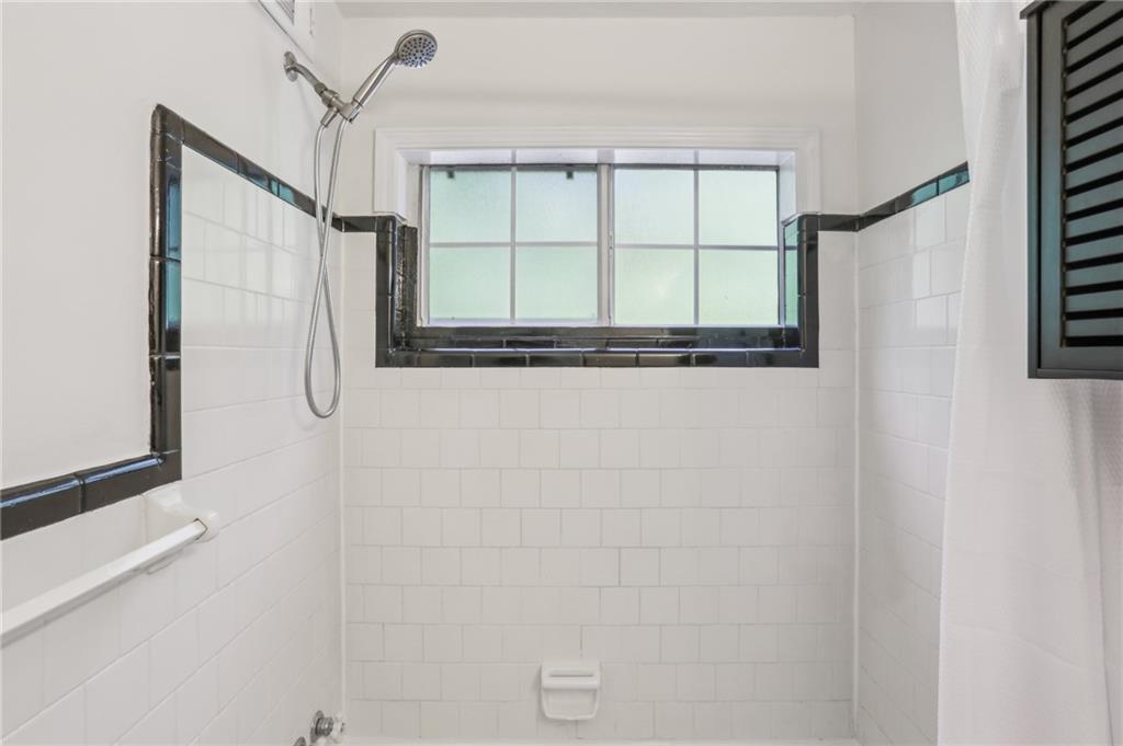 311 Peachtree Hills Avenue NE Unit 13B