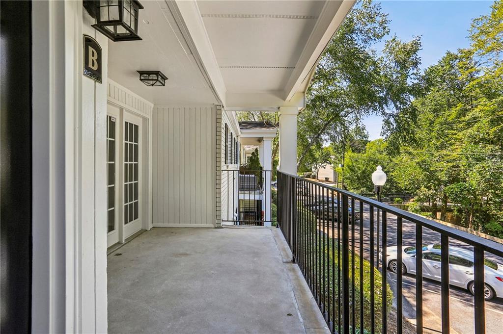 311 Peachtree Hills Avenue NE Unit 13B