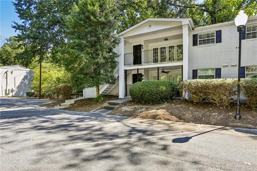 311 Peachtree Hills Avenue NE Unit 13B