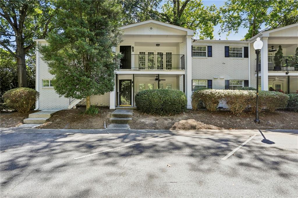 311 Peachtree Hills Avenue NE Unit 13B