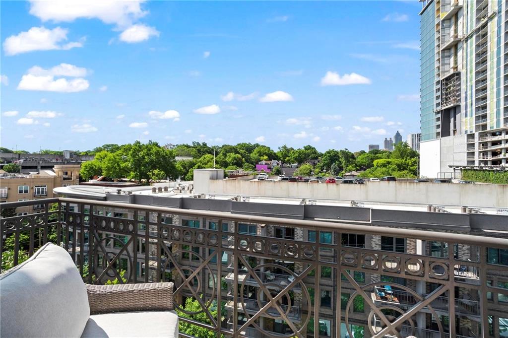 206 11th Street NE Unit 701
