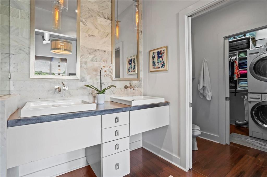 206 11th Street NE Unit 701