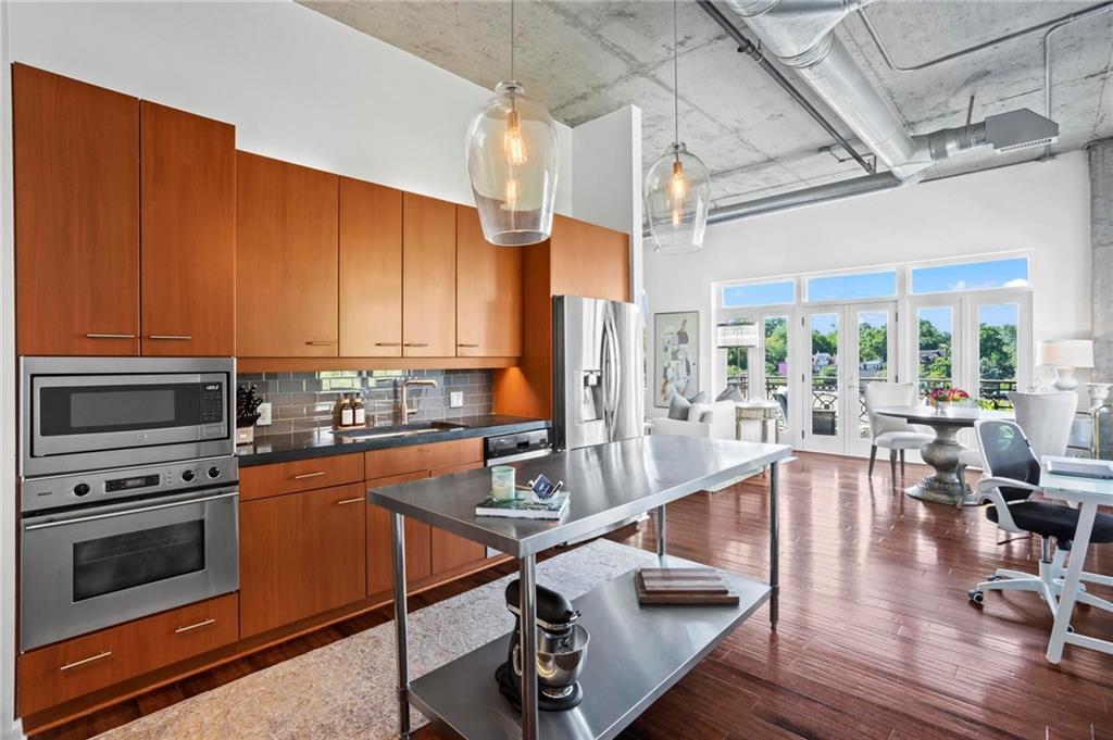 206 11th Street NE Unit 701
